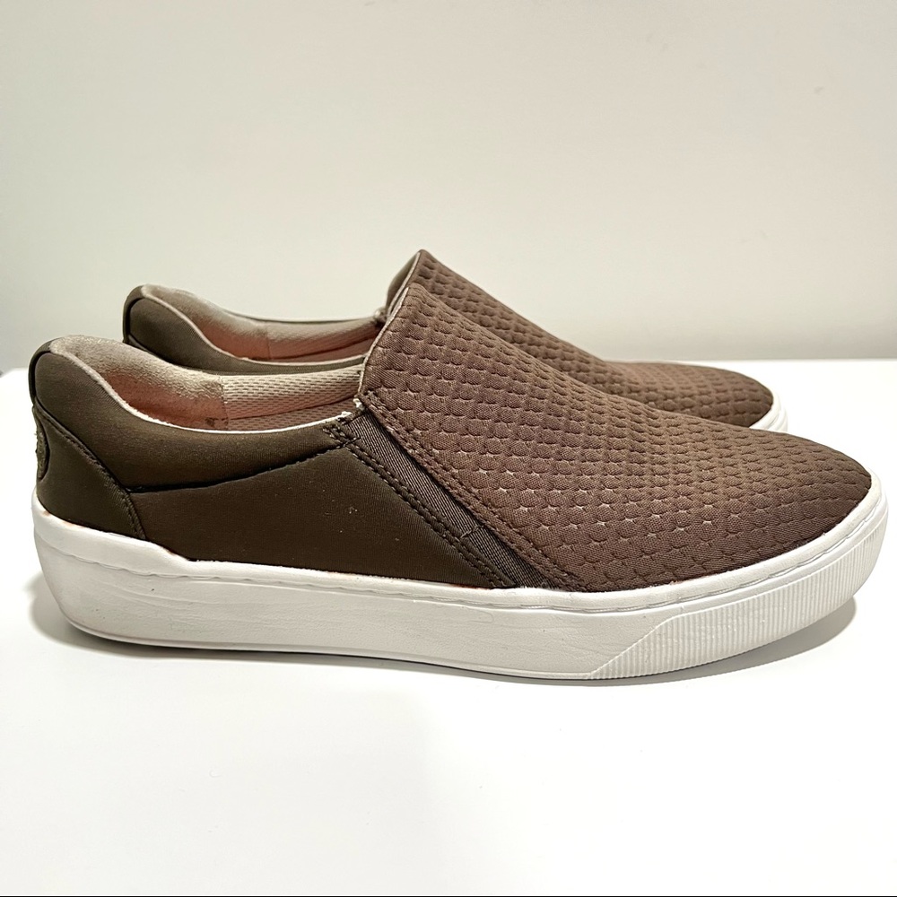 Dr. Scholl's Brown Slip-On Sneakers with White Sole